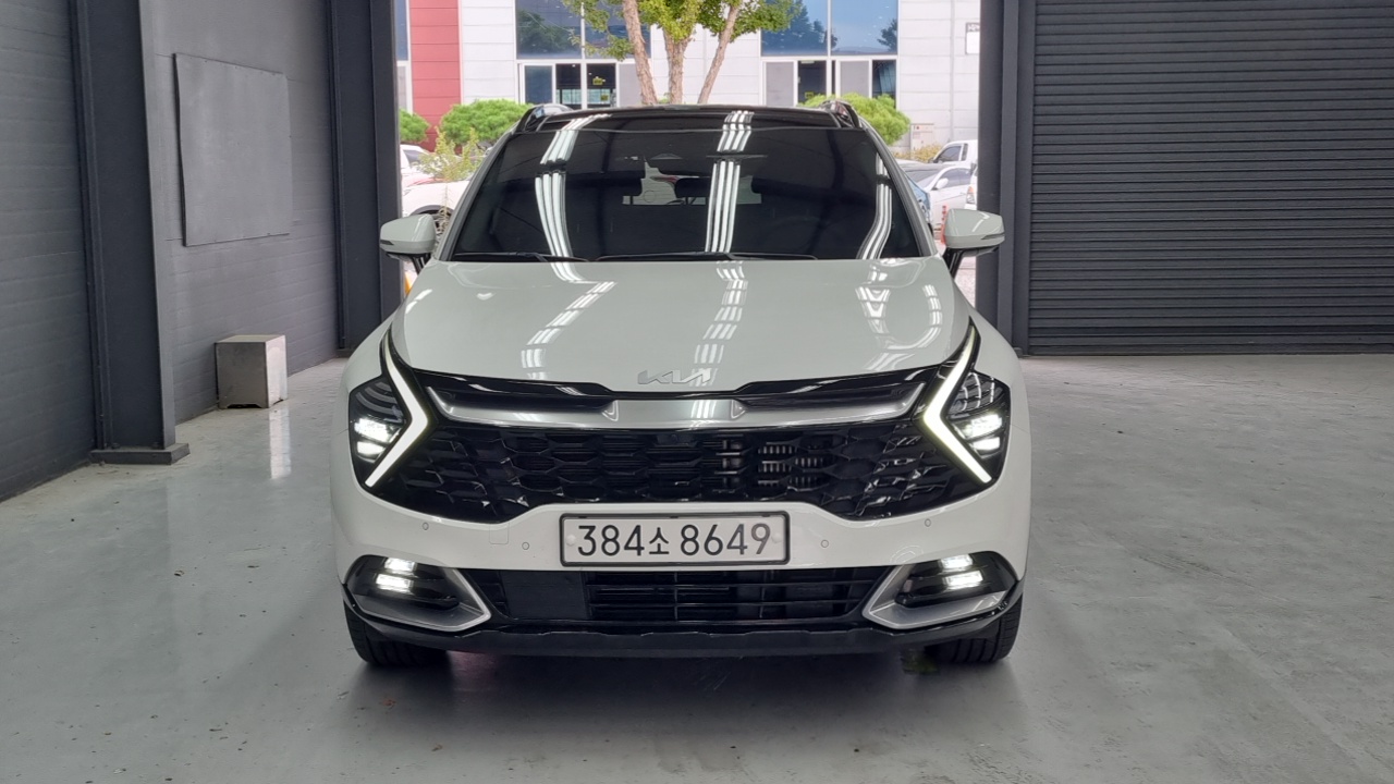 Kia Sportage 2022 — Фото 2/18
