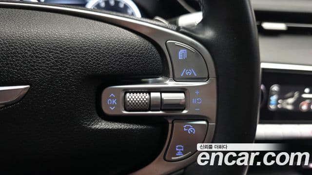 Genesis GV70 2022 — Şəkil 13/33
