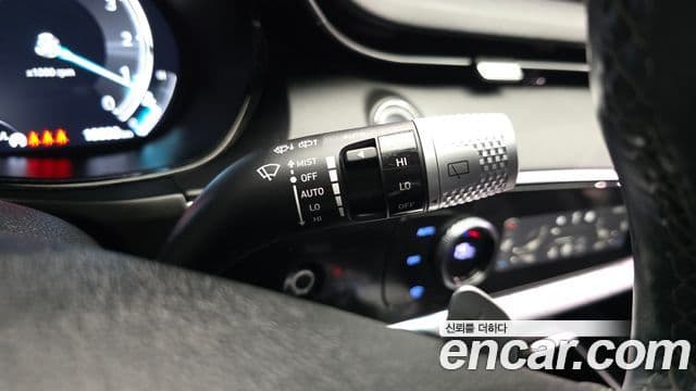 Genesis GV70 2022 — Şəkil 33/33