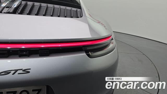 Porsche 911 2024 — Photo 5/32