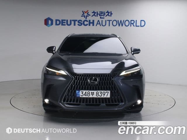 Lexus NX450h+ 2023 — Фото 2/20