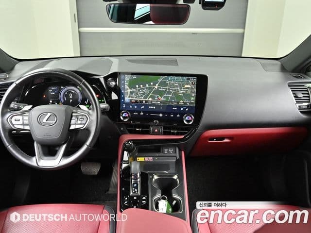 Lexus NX450h+ 2023 — Фото 10/20