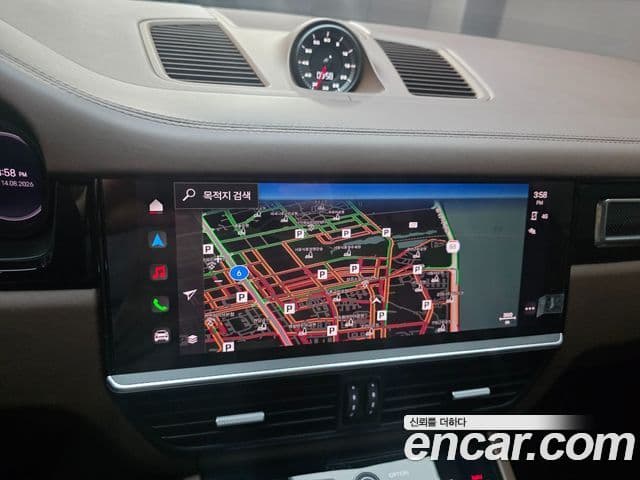 Porsche Cayenne 2023 — ფოტო 10/20