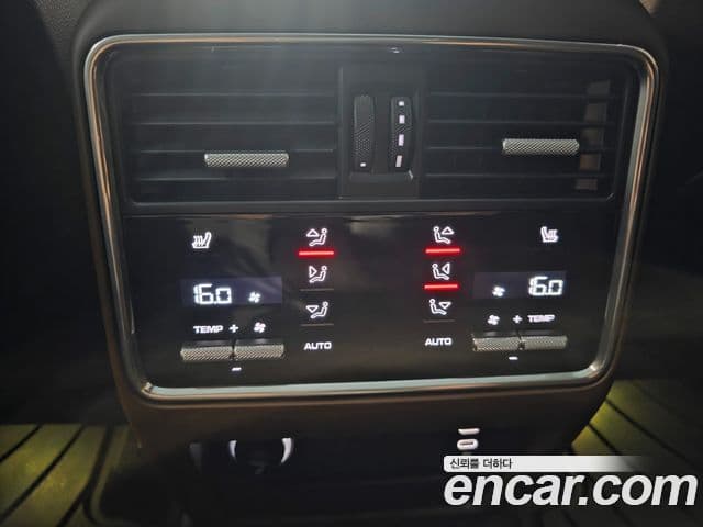 Porsche Cayenne 2023 — ფოტო 20/20