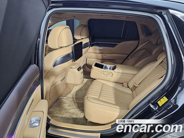 Genesis G90 2023 — ფოტო 12/20