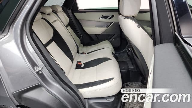 Land Rover Range Rover Velar 2019 — Şəkil 19/35