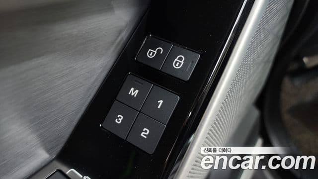 Land Rover Range Rover Velar 2019 — Şəkil 35/35