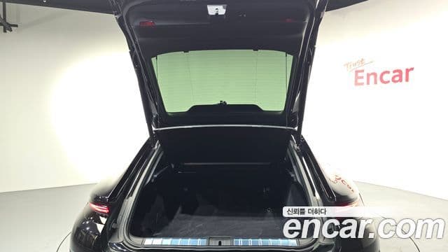 Porsche Panamera 2025 — Photo 24/31