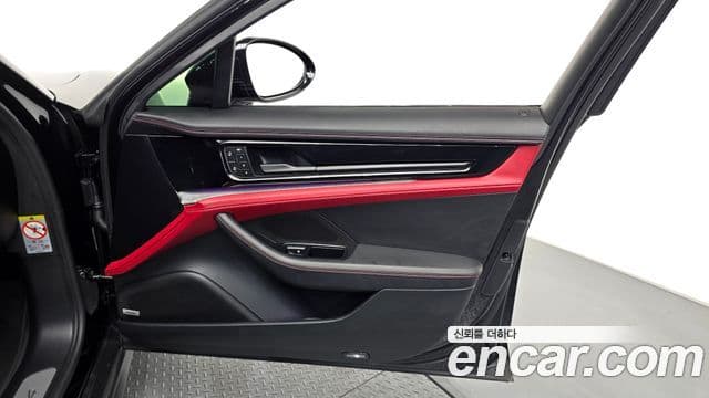 Porsche Panamera 2025 — Photo 13/31