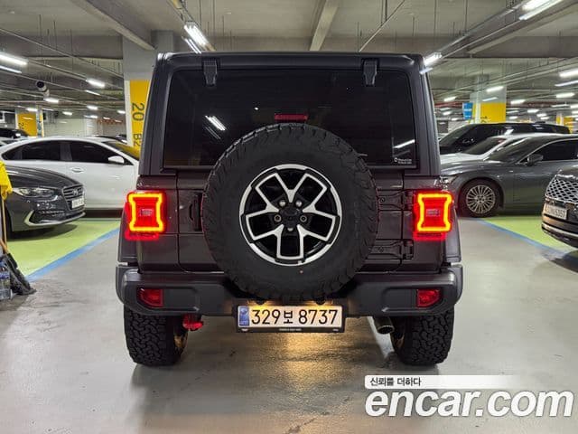 Jeep Wrangler 2025 — Şəkil 15/20