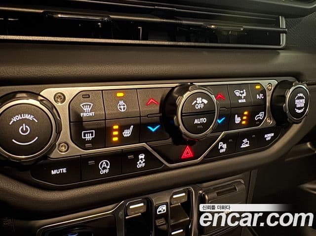 Jeep Wrangler 2025 — Şəkil 10/20
