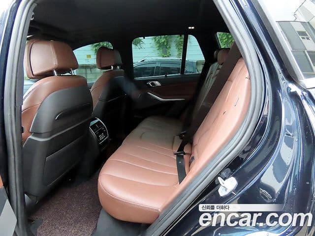 BMW X5 2020 — ფოტო 19/20