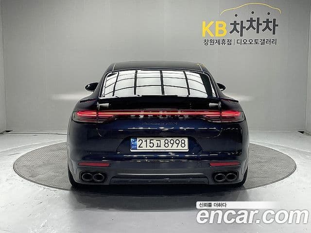 Porsche Panamera 2021 — Şəkil 10/20