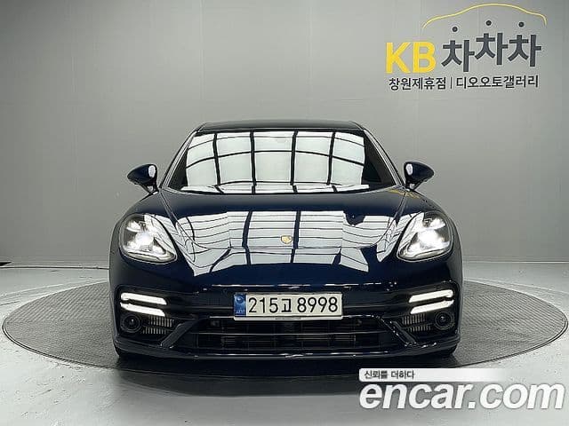 Porsche Panamera 2021 — Photo 17/20