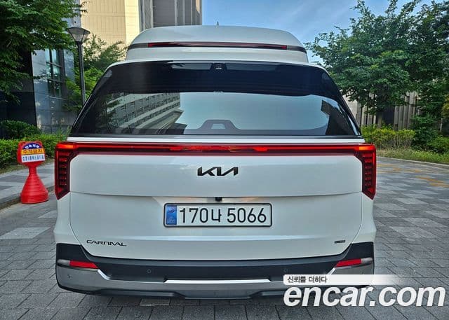 Kia Carnival 2026 — Şəkil 16/20