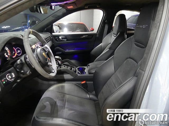 Porsche Cayenne 2022 — Photo 4/20