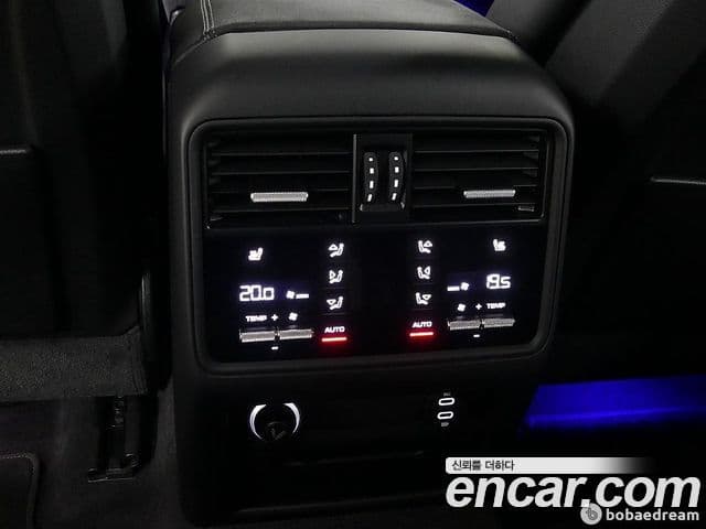 Porsche Cayenne 2022 — Photo 11/20