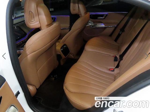 Mercedes-Benz E-Class 2025 — Photo 5/20
