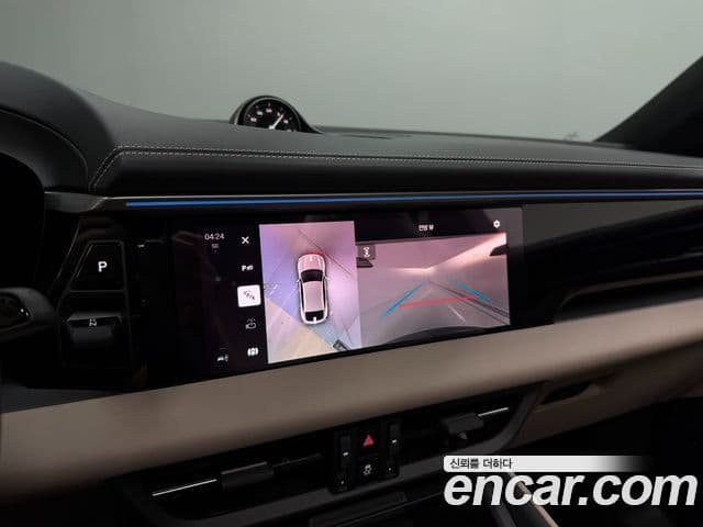 Porsche Macan EV 2025 — ფოტო 17/20