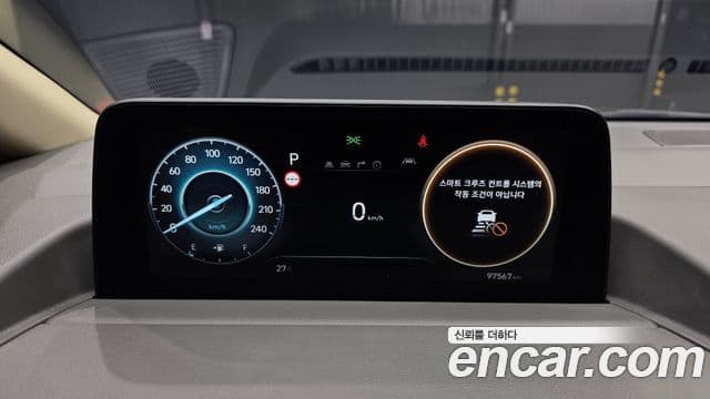 Hyundai Staria 2024 — Фото 8/20