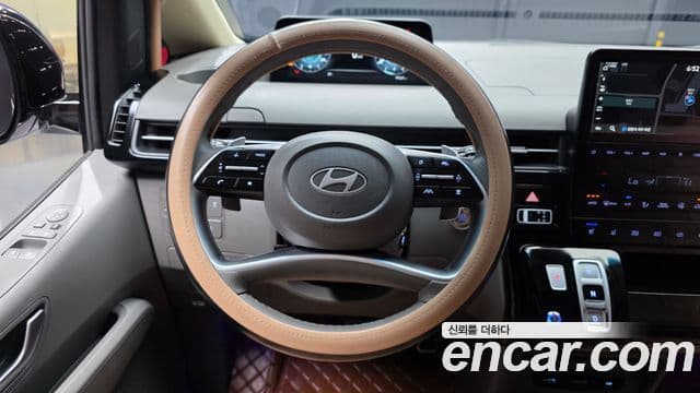 Hyundai Staria 2024 — Фото 13/20