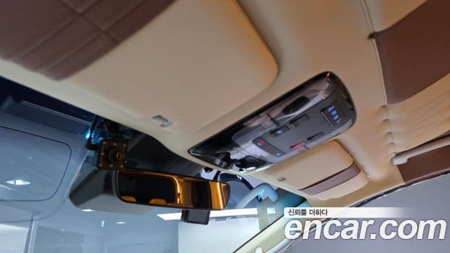 Hyundai Staria 2024 — Фото 19/20