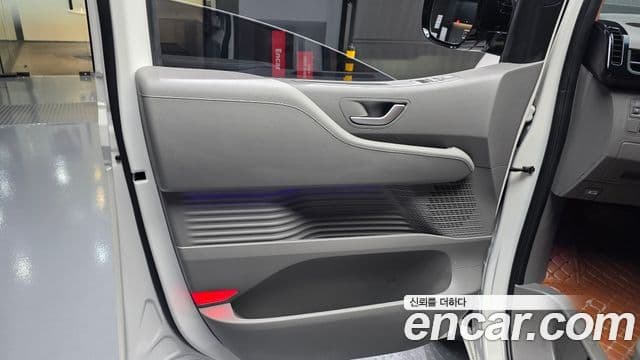 Hyundai Staria 2024 — Şəkil 8/38