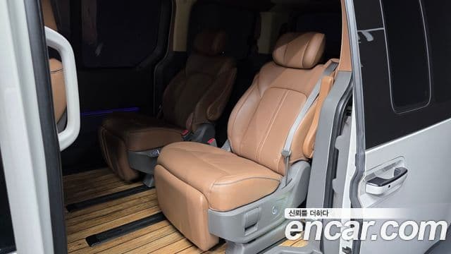 Hyundai Staria 2024 — Şəkil 25/38