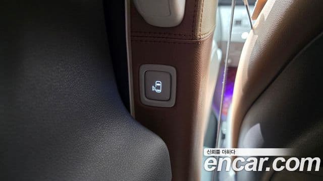 Hyundai Staria 2024 — Şəkil 2/38
