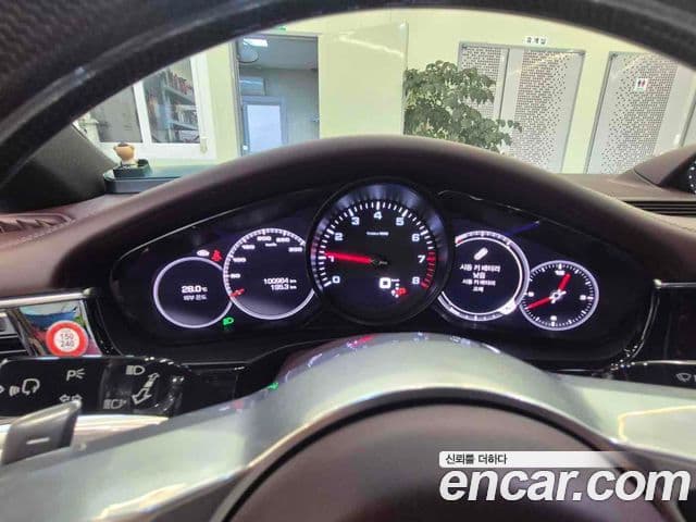 Porsche Panamera 2019 — Şəkil 8/15