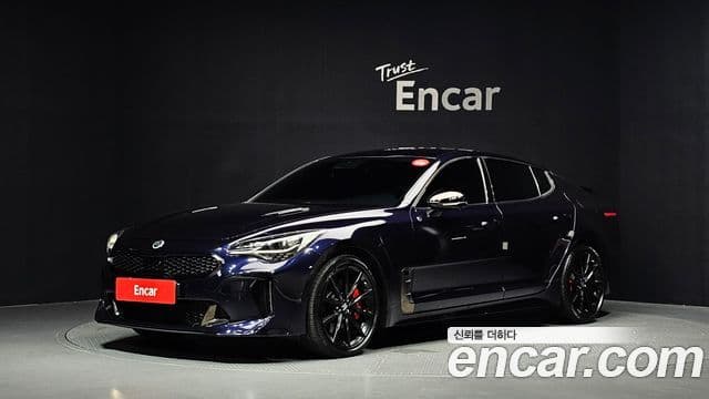 Kia Stinger 2020 — Фото 1/20