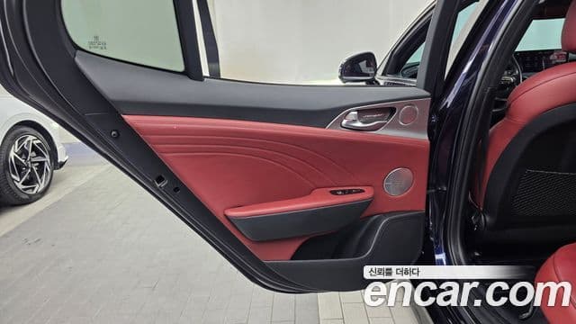 Kia Stinger Meister 2020 — ფოტო 35/36