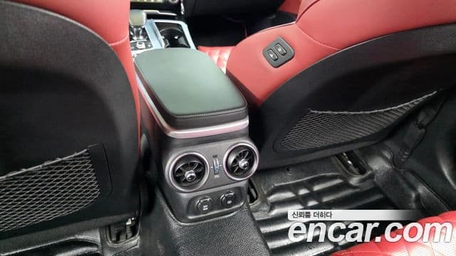Kia Stinger Meister 2020 — ფოტო 22/36