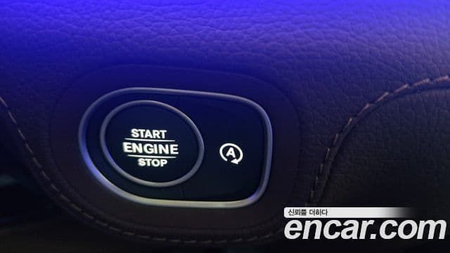 Mercedes-Benz GLE-Class 2025 — Photo 14/20