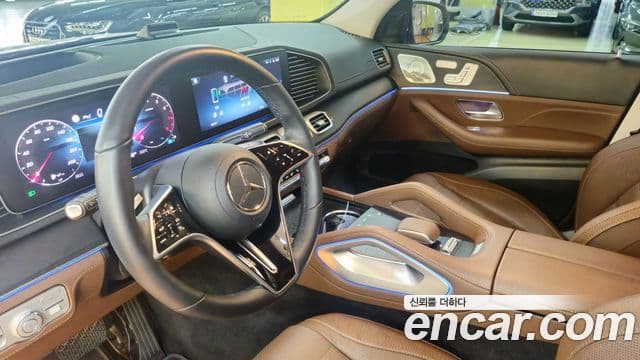Mercedes-Benz GLE-Class 2025 — Photo 13/20