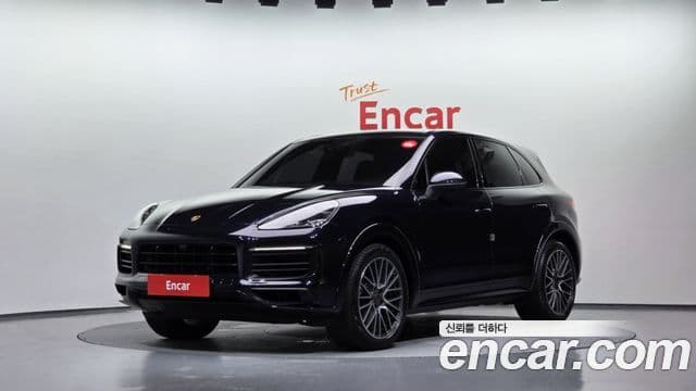 Porsche Cayenne 2019 — Photo 14/20