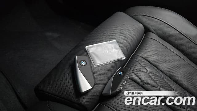 BMW X6 2025 — Photo 33/34