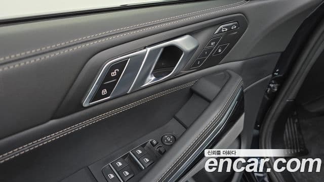 BMW X6 2025 — Photo 15/34
