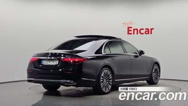 Mercedes-Benz S-Class 2023 — Фото 2/20