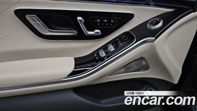 Mercedes-Benz S-Class 2023 — Фото 19/20