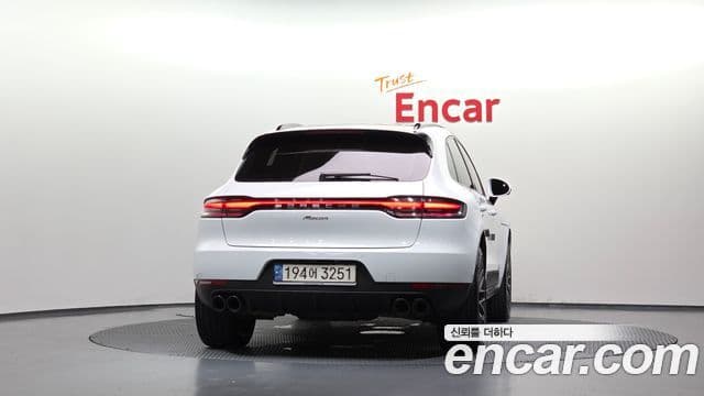 Porsche Macan 2021 — Фото 4/20