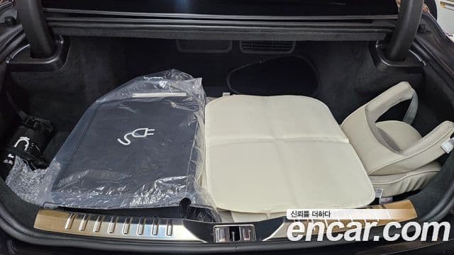 Bentley Flying Spur 2025 — Photo 5/20