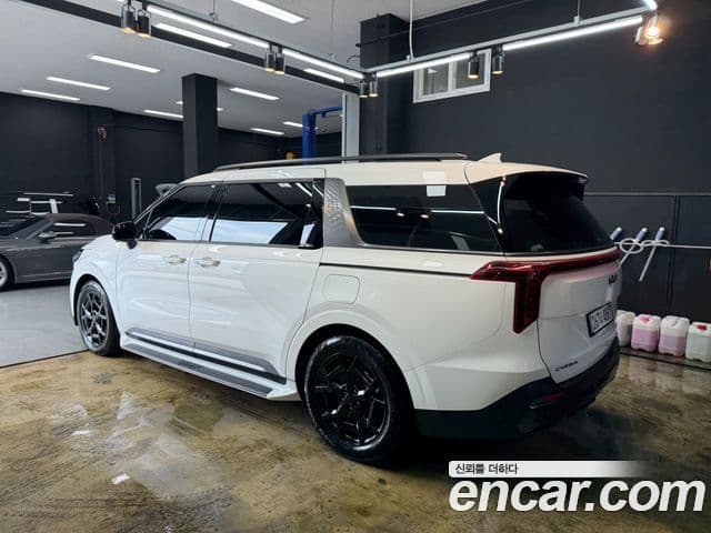 Kia Carnival 2026 — Фото 3/17