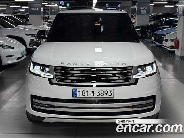 Land Rover Range Rover 2023 — Photo 15/19