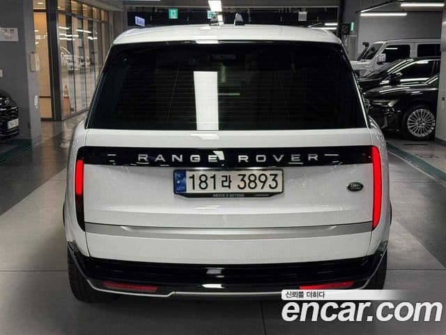 Land Rover Range Rover 2023 — Photo 12/19