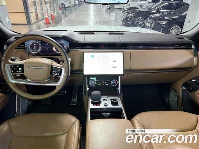 Land Rover Range Rover 2023 — Photo 14/19