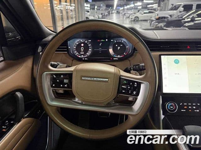 Land Rover Range Rover 2023 — Photo 5/19