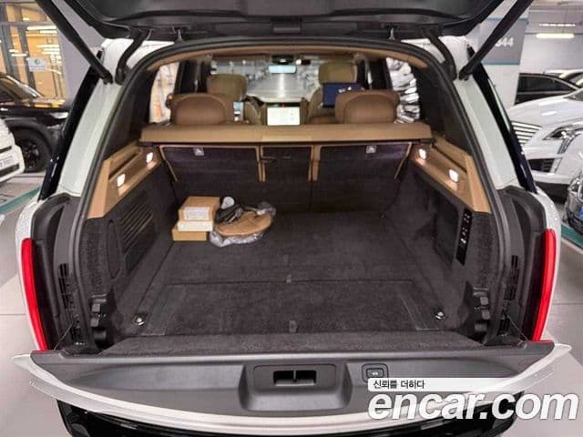 Land Rover Range Rover 2023 — Photo 3/19