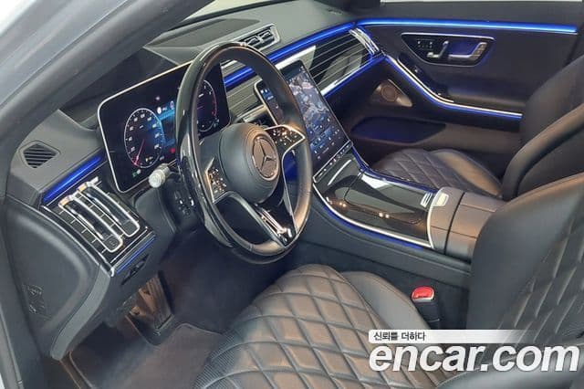 Mercedes-Benz S-Class 2022 — Photo 8/20