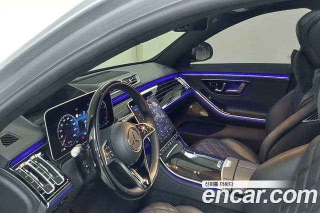 Mercedes-Benz S-Class 2022 — Photo 17/20